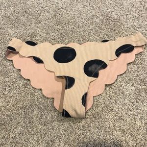 Marysia size small scalloped bottom